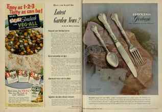 Better Homes & Gardens December 1951 Magazine Article: Page 30