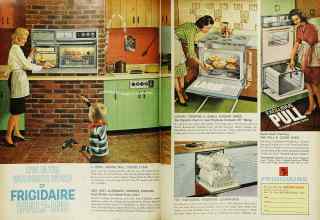 Better Homes & Gardens May 1963 Magazine Article: Page 22