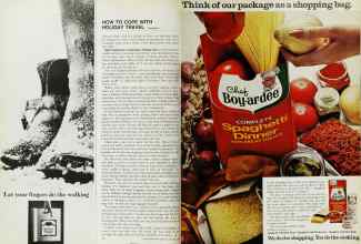 Better Homes & Gardens December 1967 Magazine Article: Page 30