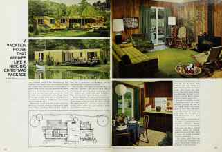 Better Homes & Gardens December 1967 Magazine Article: A VACATION HOUSE THAT ARRIVES LIKE A NICE BIG CHRISTMAS PACKAGE