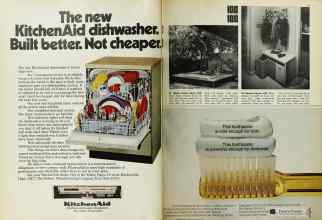 Better Homes & Gardens July 1971 Magazine Article: Page 30