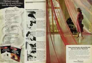 Better Homes & Gardens November 1971 Magazine Article: Page 28