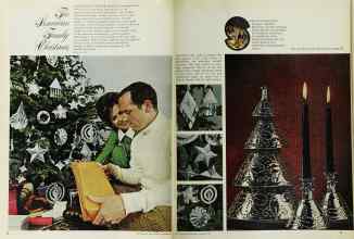 Better Homes & Gardens December 1971 Magazine Article: The American Family Christmas