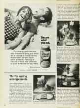 Better Homes & Gardens March 1973 Magazine Article: Thrifty spring arrangements