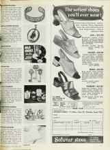 Better Homes & Gardens August 1974 Magazine Article: Better Homes Shopping editor's choice