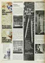 Better Homes & Gardens April 1975 Magazine Article: Kitchen collections