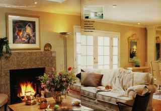 Better Homes & Gardens November 1995 Magazine Article: Page 122